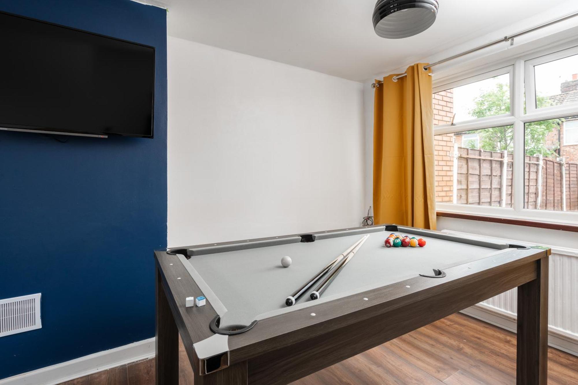 Comfy 3Br Home - Pool Table - Games - Sleeps 8 مانشستر المظهر الخارجي الصورة